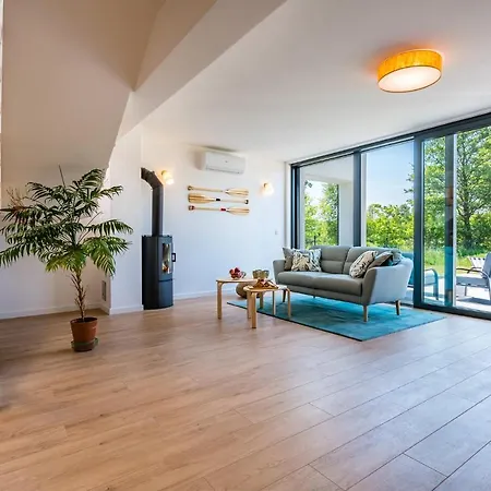 Ostoja Lubiatowo Holiday home *
